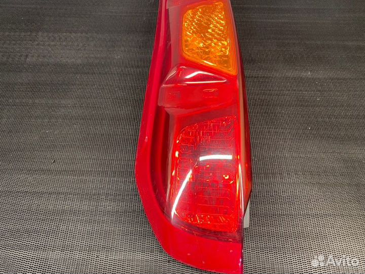 Фонарь задний левый Nissan X-Trail T31 2007-2015