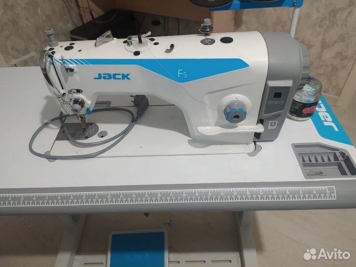 Швейная машина jack f5