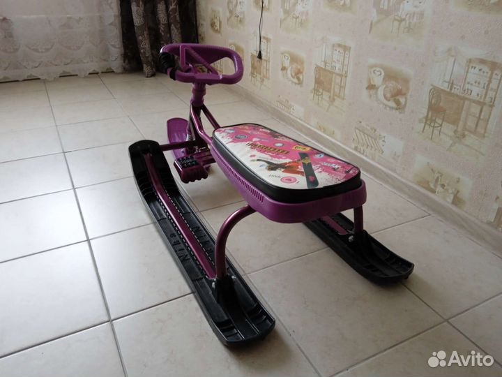 Детский снегокат новый