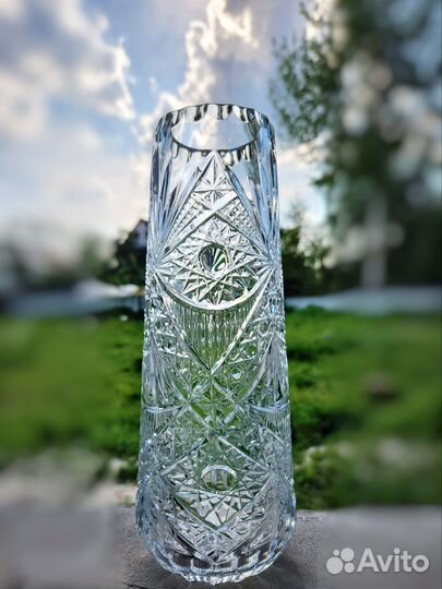 Ваза для цветов хрустальная