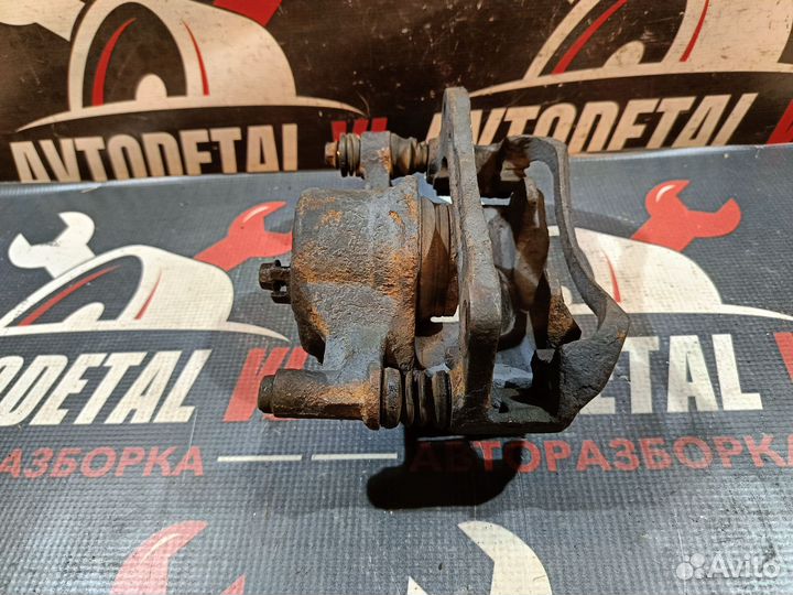 Суппорт передний Hyundai Accent