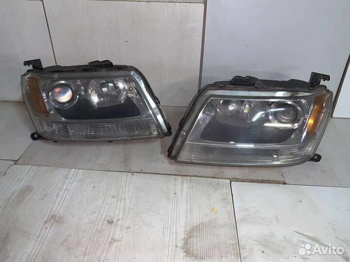 Фары левая/правая suzuki vitara 2005-2015