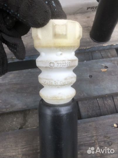 Отбойник заднего амортизатора audi