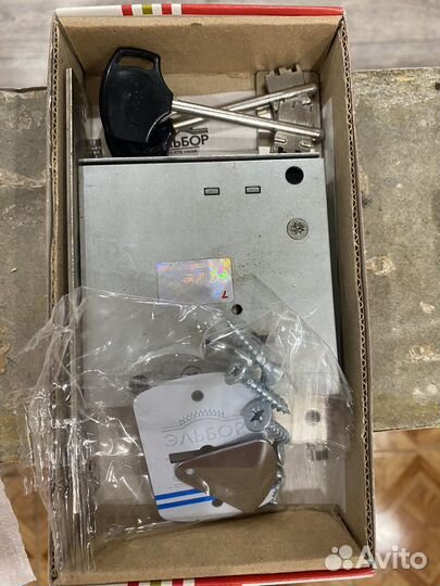 Замок для входной двери бу