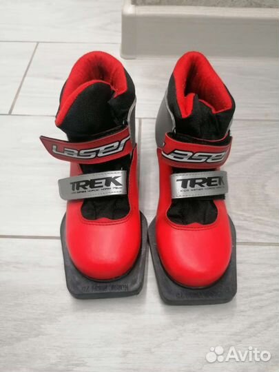 Лыжные ботинки