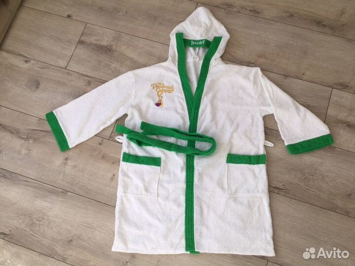 Комплект банных халатов новые(есть нюанс)