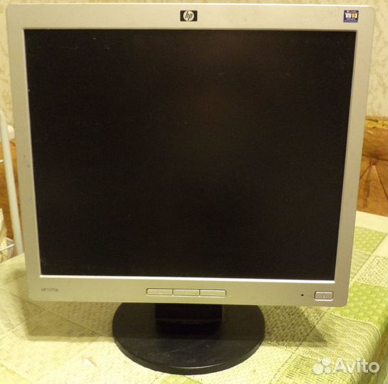 Монитор HP L1706 17