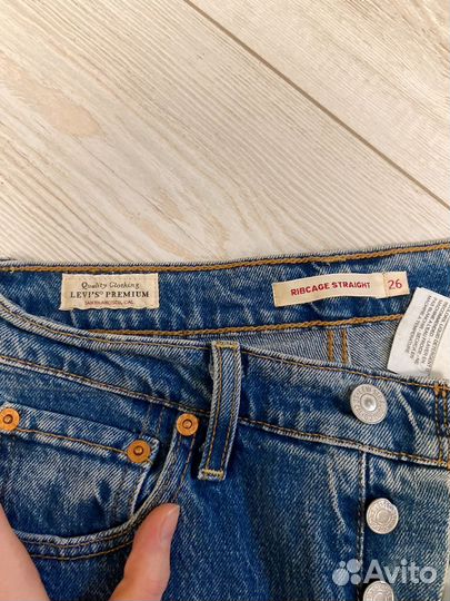 Джинсы женские levis