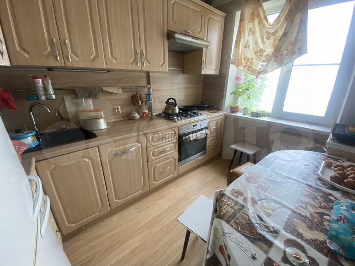 3-к. квартира, 65 м², 4/10 эт.