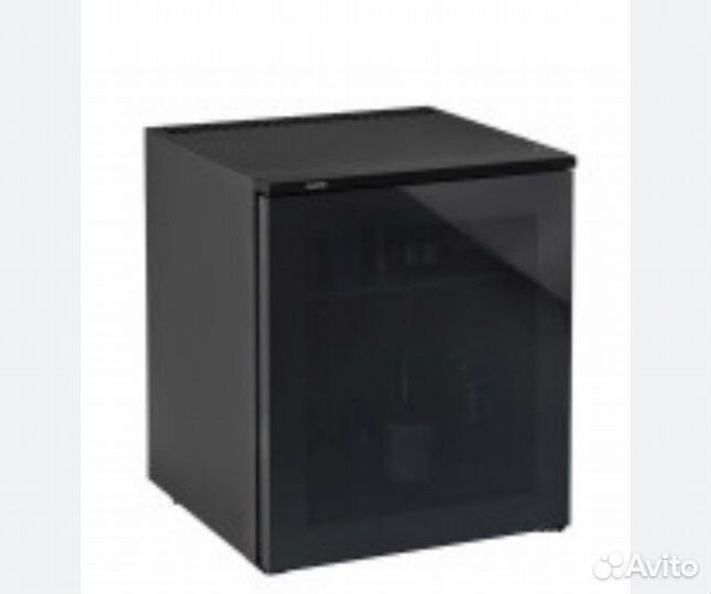 Мини бар со стеклянной дверью