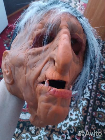 Маска на хэллоуин