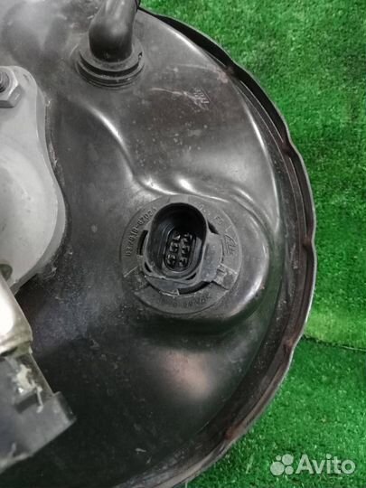 Вакуумный усилитель тормозов Volkswagen Touareg