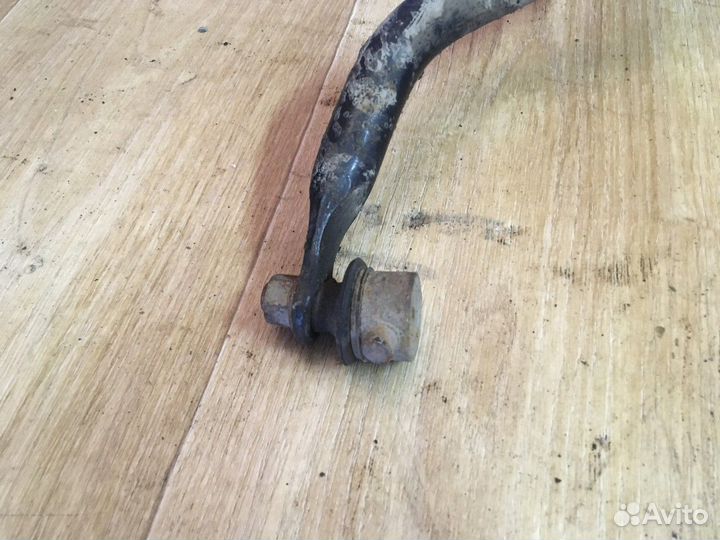 Стабилизатор передний Toyota Yaris