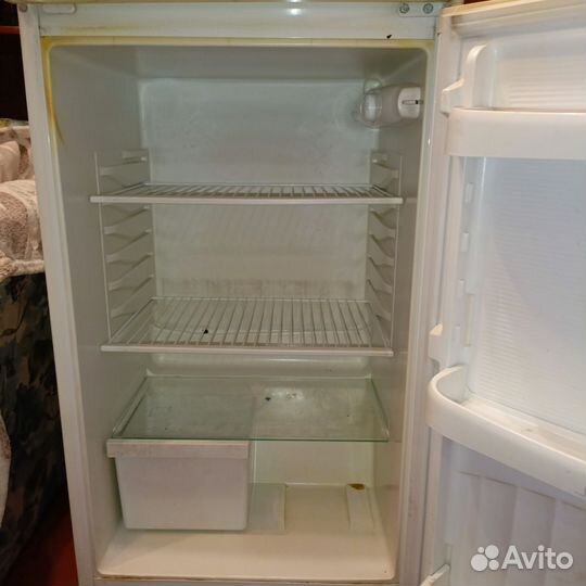 Холодильник Nord рабочий