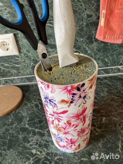 Подставка для кухонных ножей