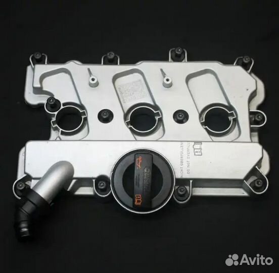 Клапанная крышка левая Audi 3.0 EA837 CGE CGF