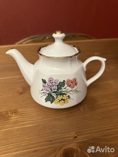 Чайник, ваза, салатники СССР