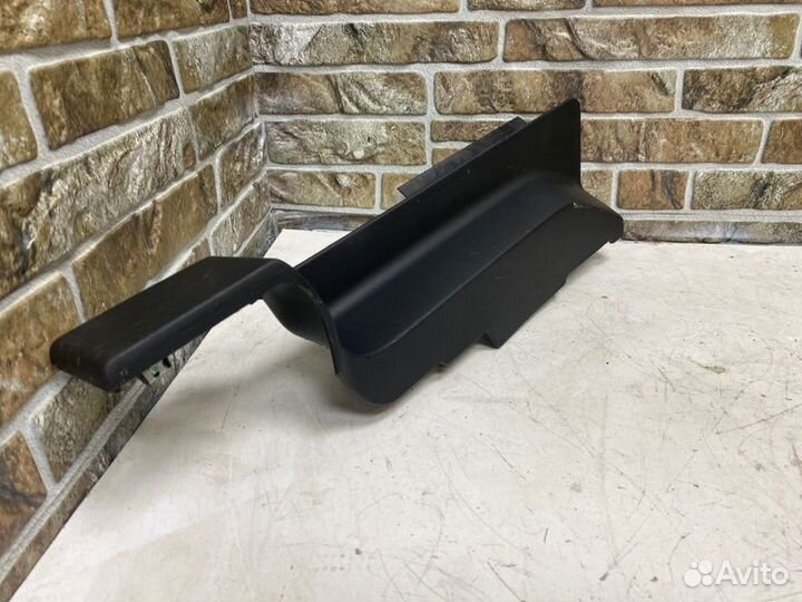 Накладка в салоне левая Volvo Xc90 2 2.0 dizel