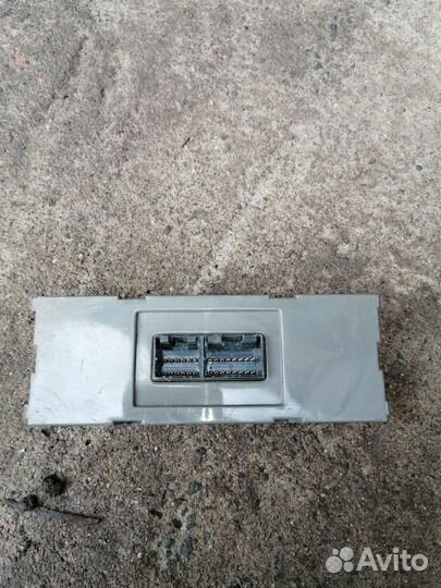 Блок предохранителя Kia Spectra