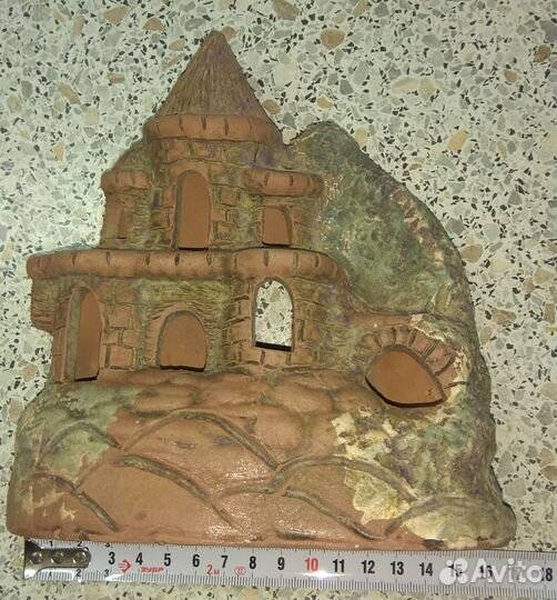 Замок для аквариума