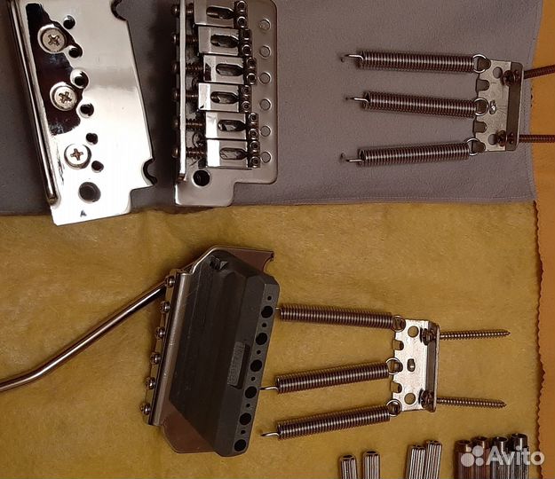 Тремоло системы Stratocaster