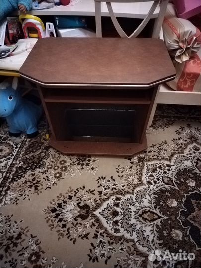 Тумба под телевизор