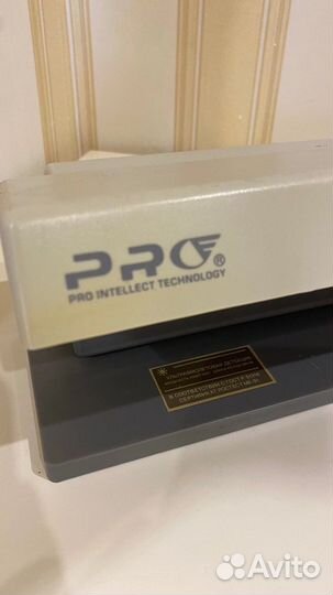 Ультрафиолетовый детектор валют PRO 12