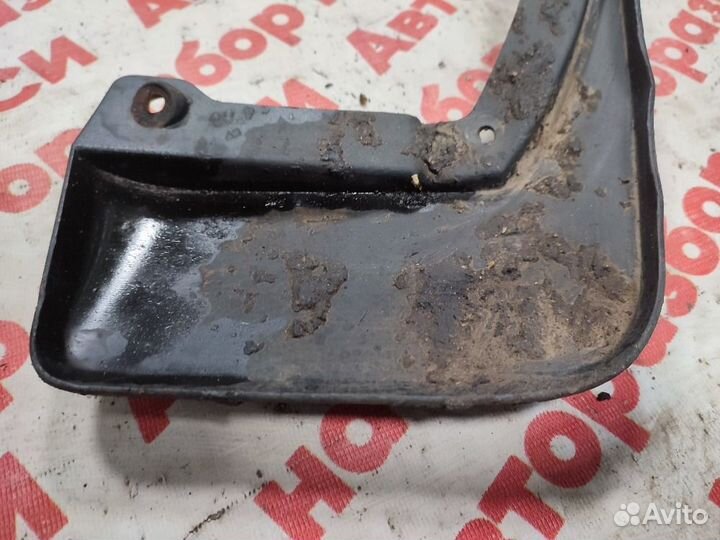 Брызговик задний левый Renault logan 2