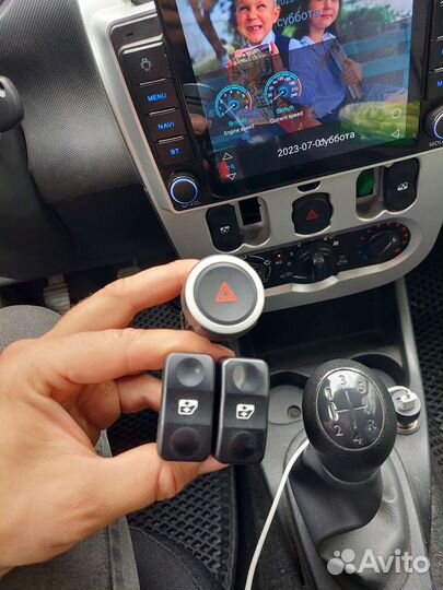 Largus кнопки стеклоподъёмников аварийка