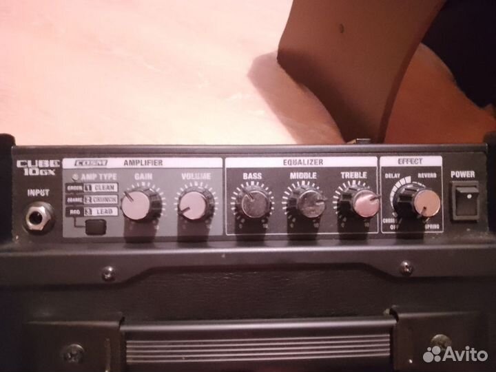 Комбоусилитель Roland Cube 10gx (с эффектами)