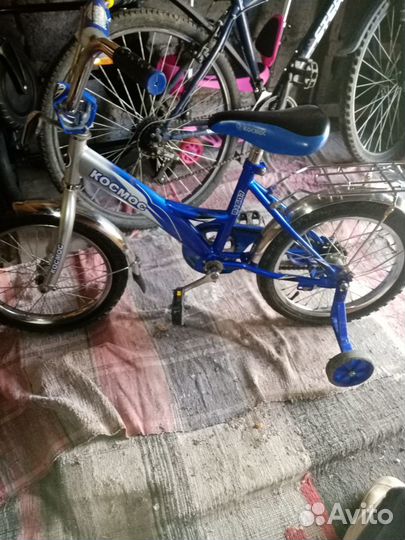 Детский велосипед космос