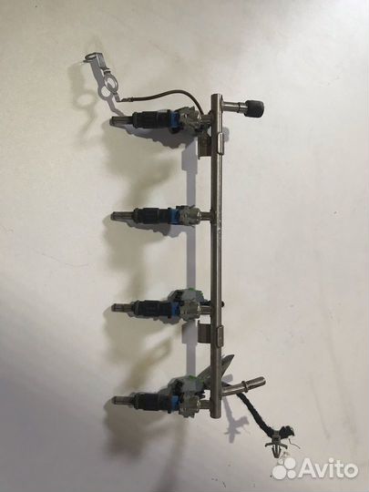 Рейка топливная форсунки Opel Insignia I 2008—2013