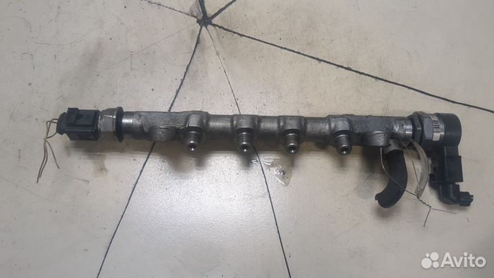 Рампа топливная Volkswagen Passat 7 Европа, 2014