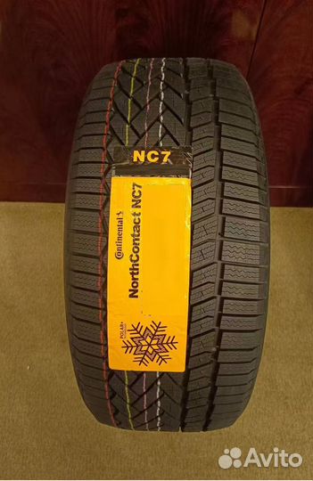 Continental NorthContact NC7 285/45 R21