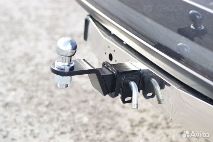 Фаркоп Toyota Fortuner с 2016