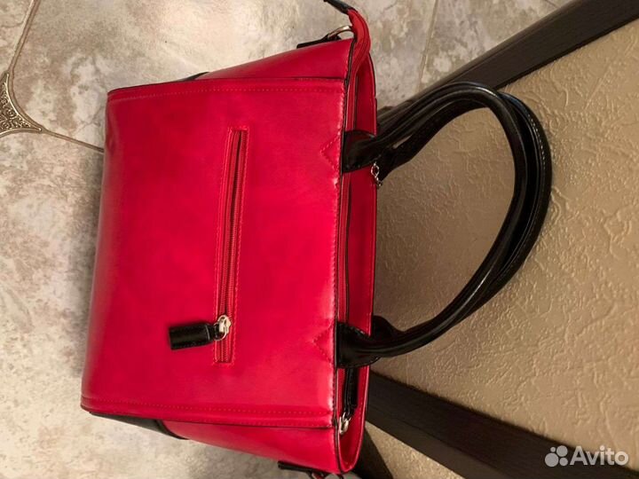 Сумка женская красная блестящая