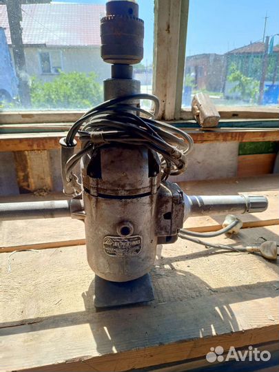 Электросверлилка