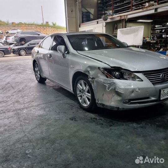 Обшивка двери передняя правая Lexus Es350 2GR-FE