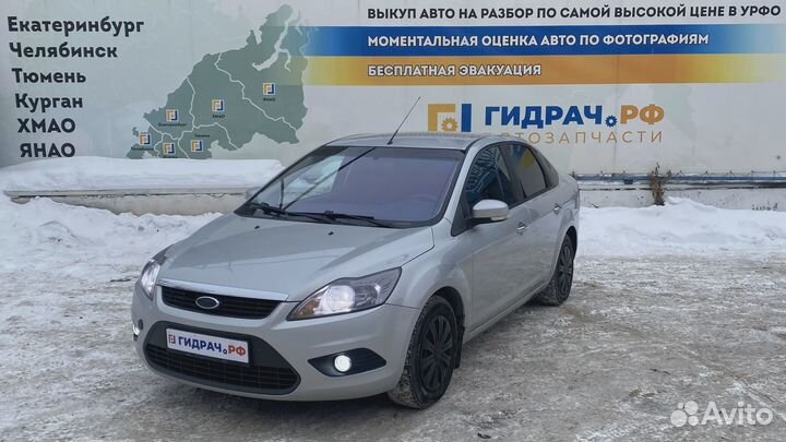 Фара правая Ford Focus 2 1744971