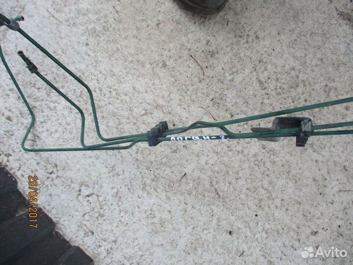 Магистраль тормозной системы Рено Логан 1 (2012г.)