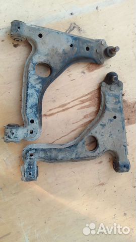 Рычаг передний левый. Опель Вектра В