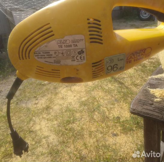 Электротриммер для травы