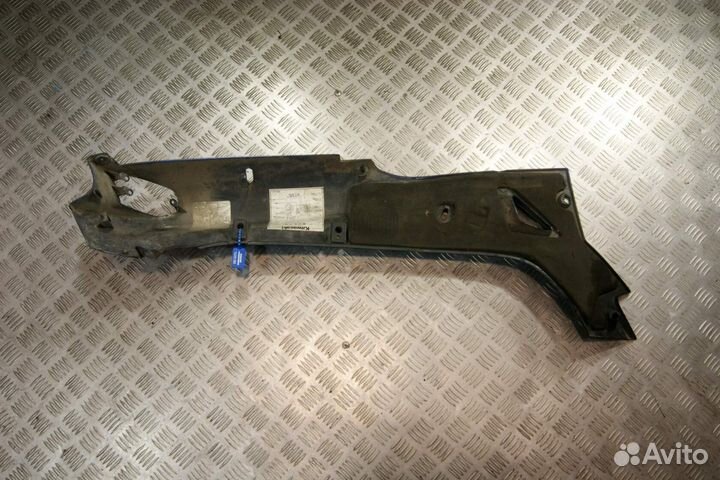 Пластик задний Kawasaki ZZR400-1