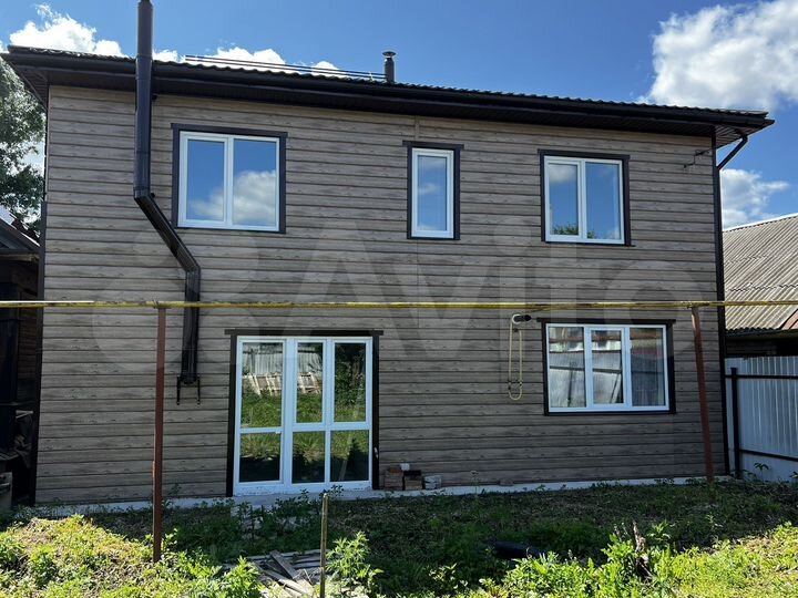 Дом 172 м² на участке 3 сот.