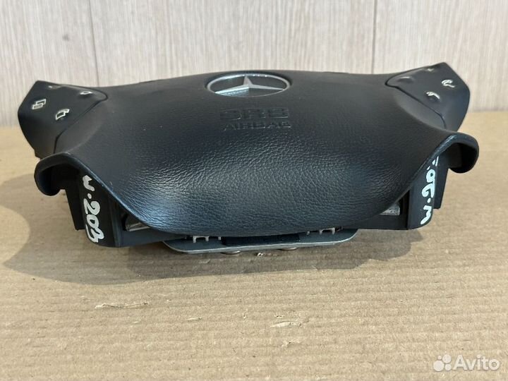 Подушка безопасности в руль Mercdedes-Benz C W203