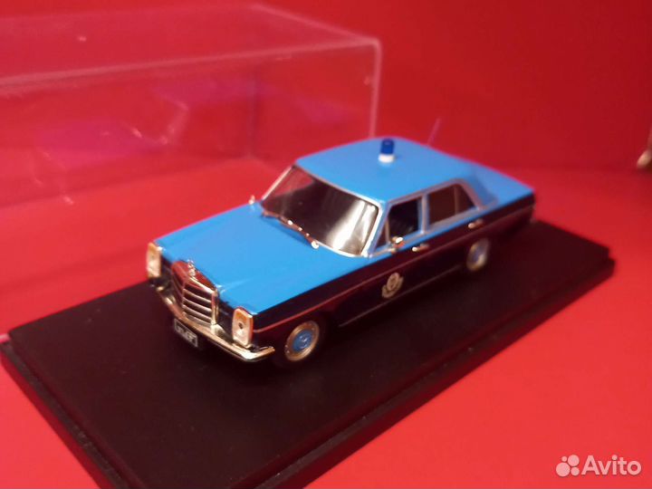 Mercedes benz w 114
