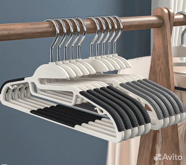 Набор вешалок плечиков противоскользящих 10 шт