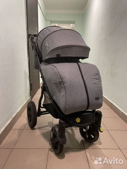 Коляска прогулочная bubago cros air