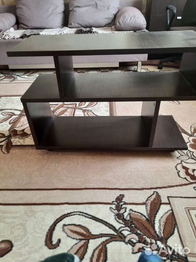 Столик или тумба на колесиках 90х35 высота 62см