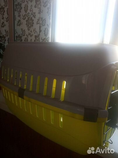 Переноска для кошек и собак пластиковая